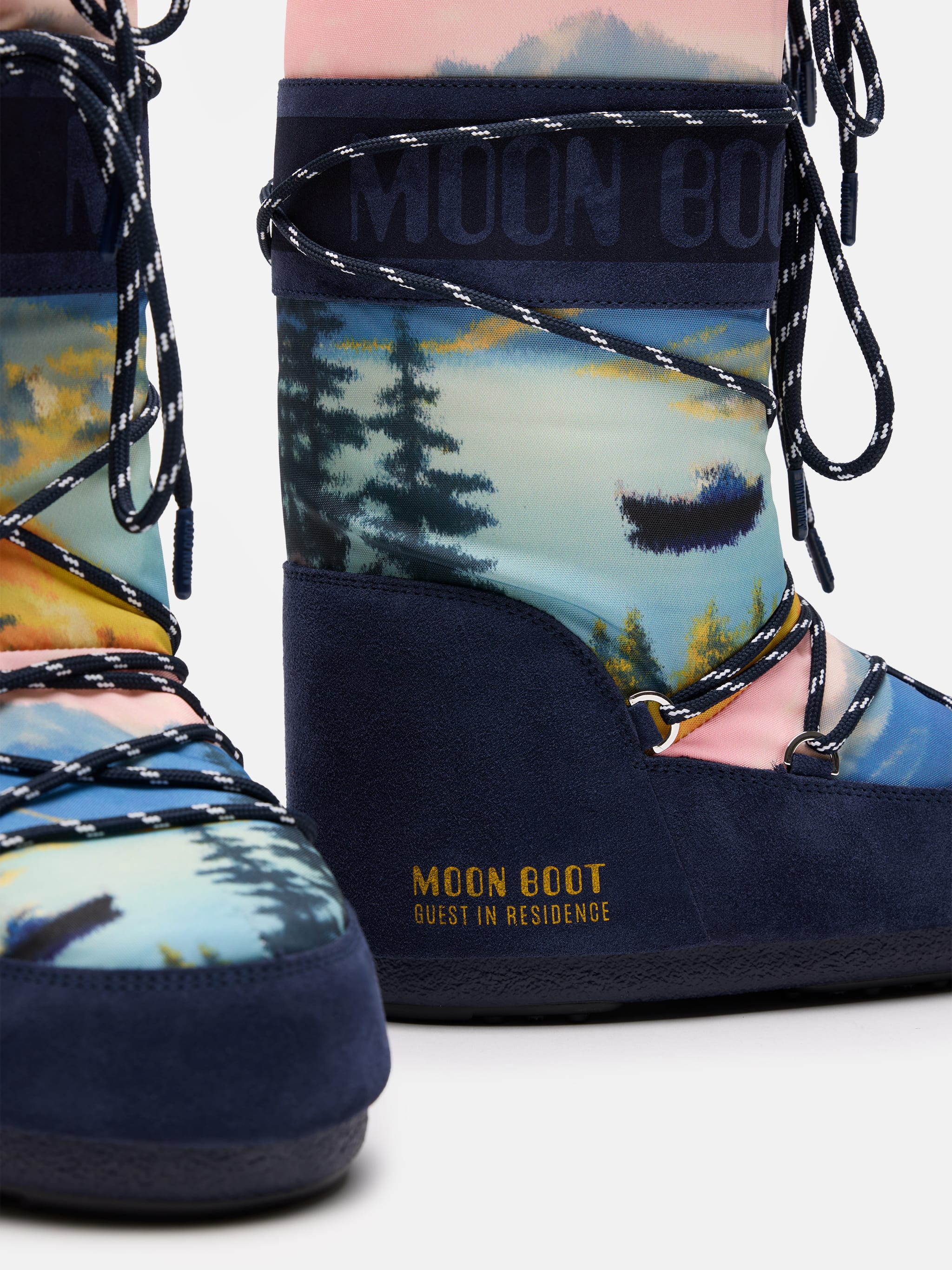 MOON BOOT X GUEST IN RESIDENCE ICON POSTCARD MIDNIGHT BOOTS