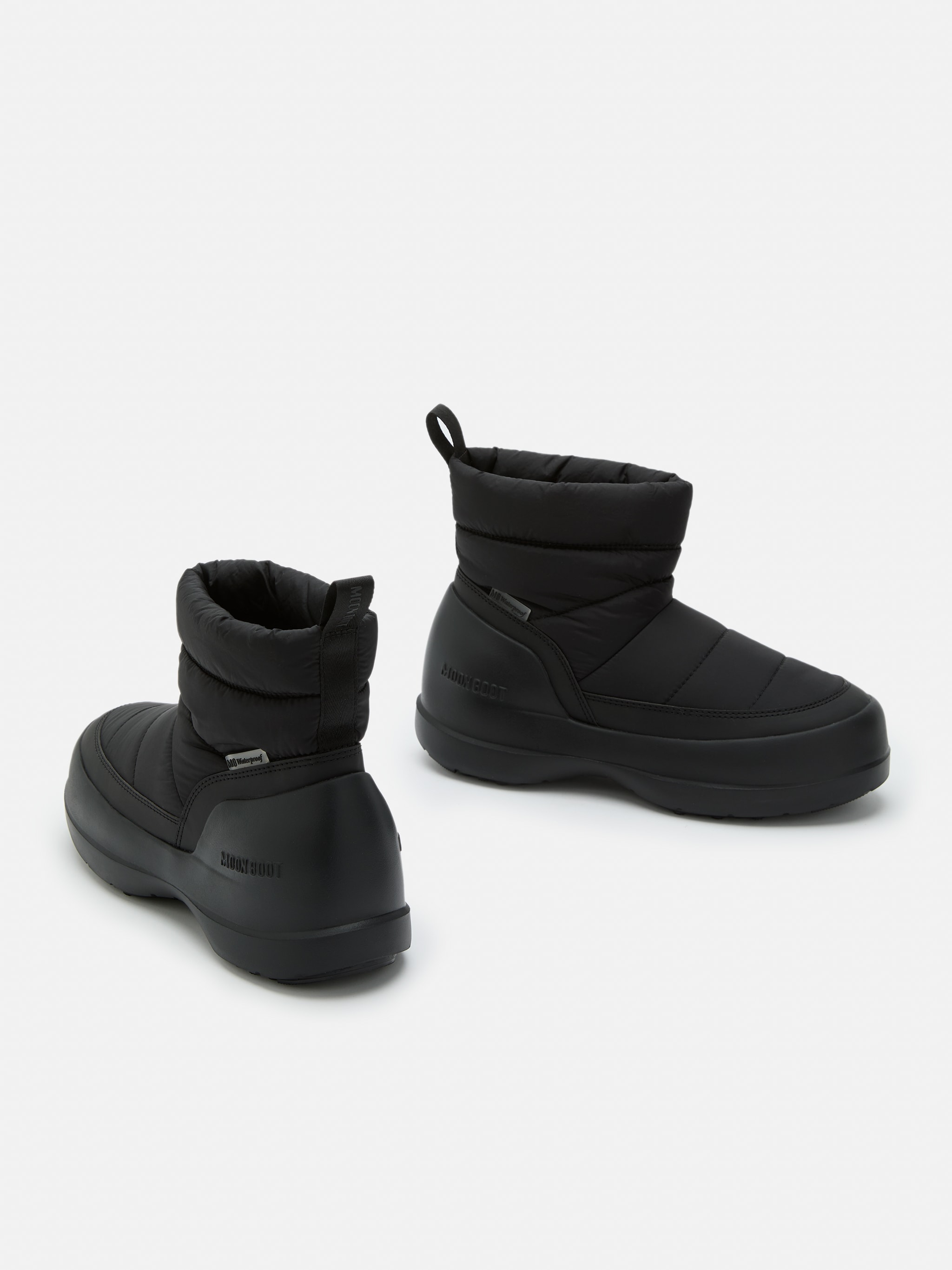 MEZZALUNA PUFFY BLACK BOOTS